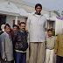 10 người cao nhất thế giới từng được ghi nhận đến nay
