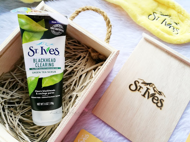 Hilangkan Bintik Hitam Dengan St Ives Blackhead Clearing Green Tea Scrub 