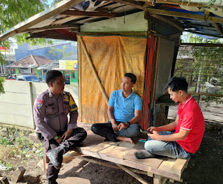 Patroli Dialogis, Bhabinkamtibmas Polsek Ciwandan Polres Cilegon Sambangi Warga 