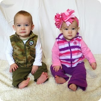 Twins 8 Month Photo Shoot