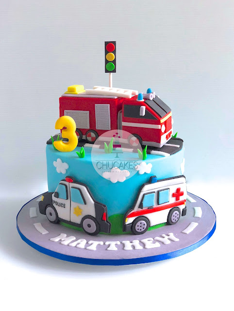 fondant cake fire engine truck ambulance police car chucakes