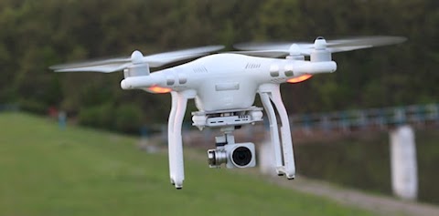 sewa drone dan pilot manado Terbaik