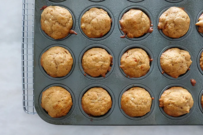 baked peanut butter and banana pupcakes