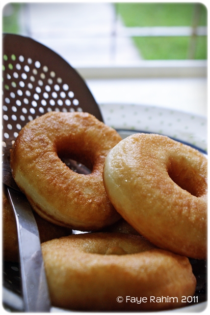 Donut Pedas Bersira (Donut Using Water Roux Starter) - Yok 