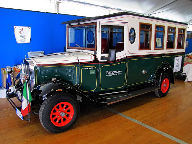 Asquith Old Bus, Tuttovela Village, Livorno