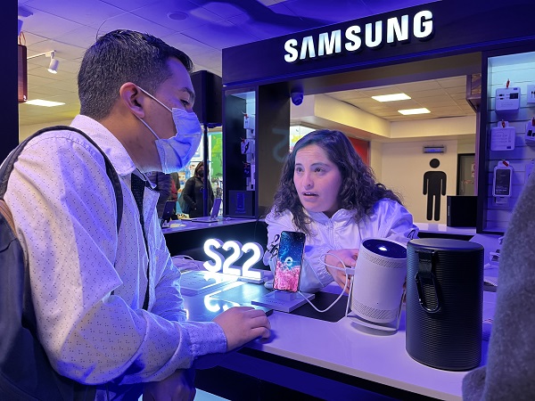 Samsung presenta nuevo concepto de Kioskos en Bolivia