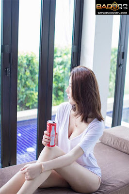 Model Seksi - Lynn 刘奕宁