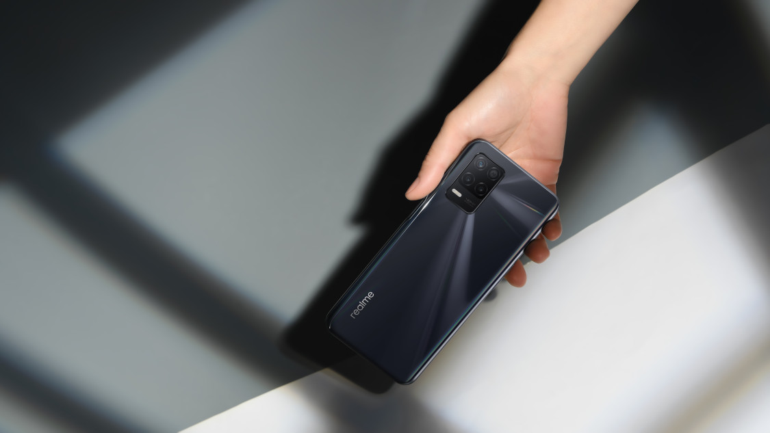 realme 8 5G - Supersonic Black