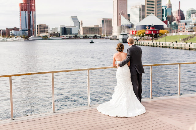 1840s Ballroom Baltimore MD Wedding | Photos by Heather Ryan Photography