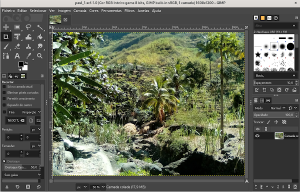 Gimp, editando uma imagem de uma paisagem de Santo Antão, Paúl.