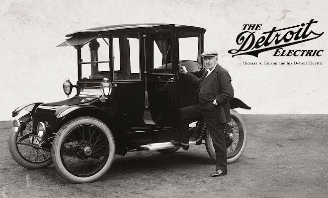 Detroit Electric car circa 1907