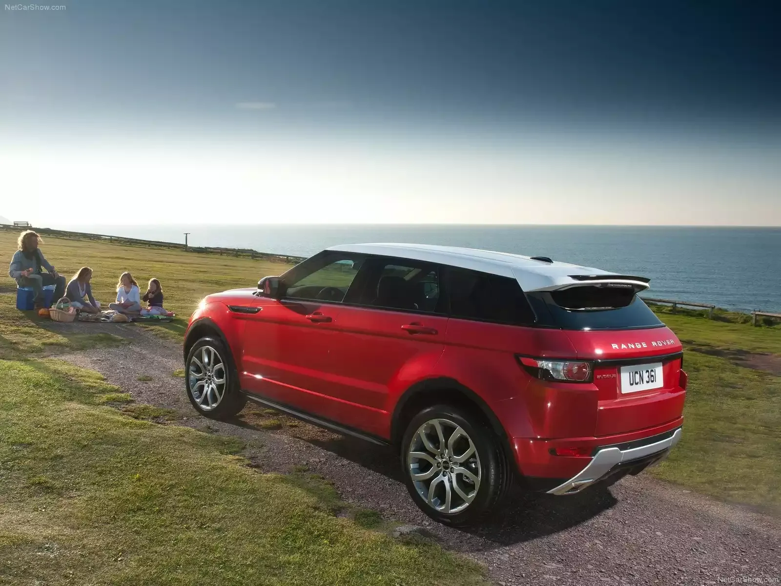 Hình ảnh xe ô tô Land Rover Range Rover Evoque 5-door 2012 & nội ngoại thất