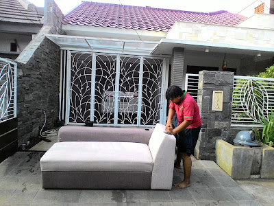 cuci sofa