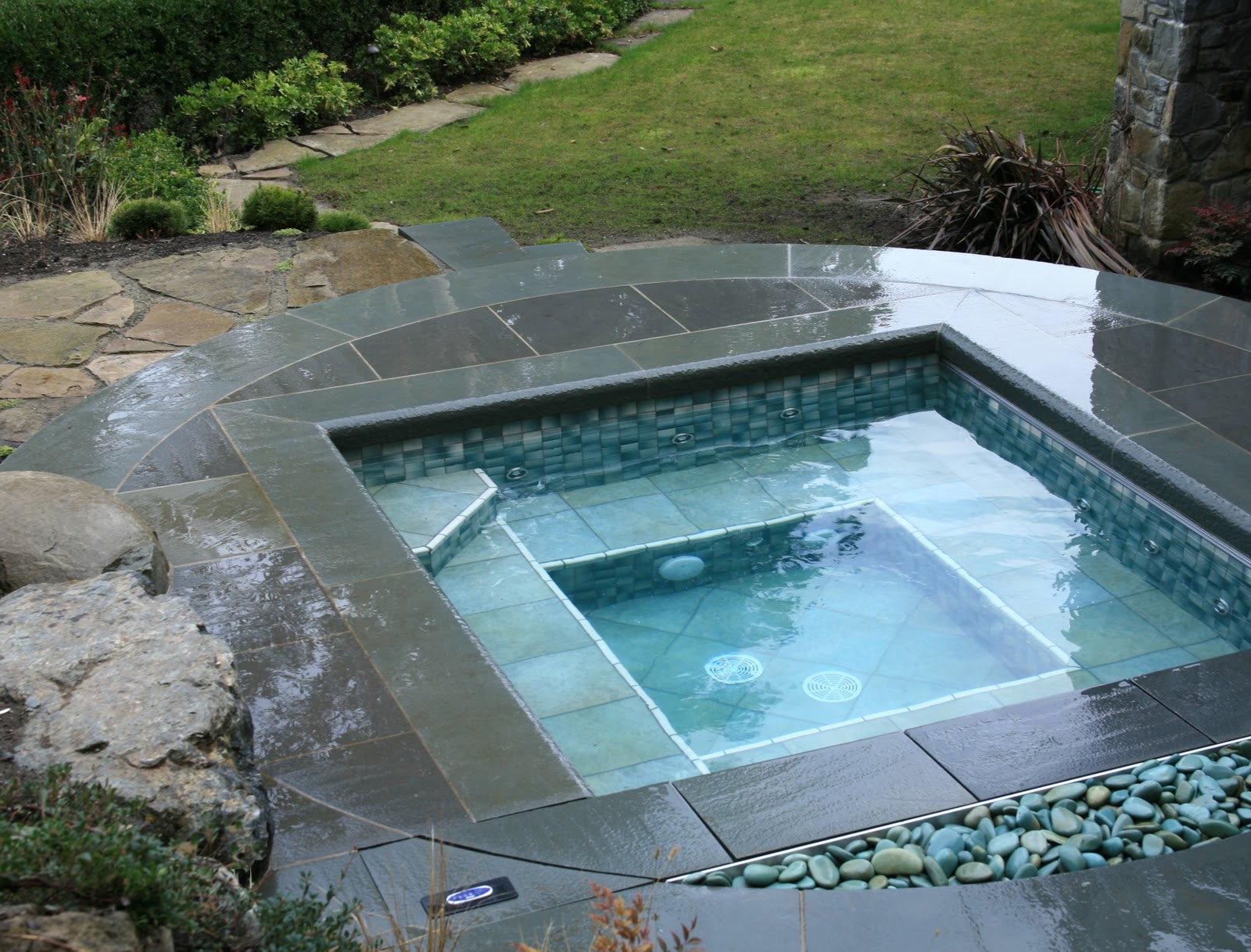 Lands End custom hot tub  Jonathan Craggs Landscape Design