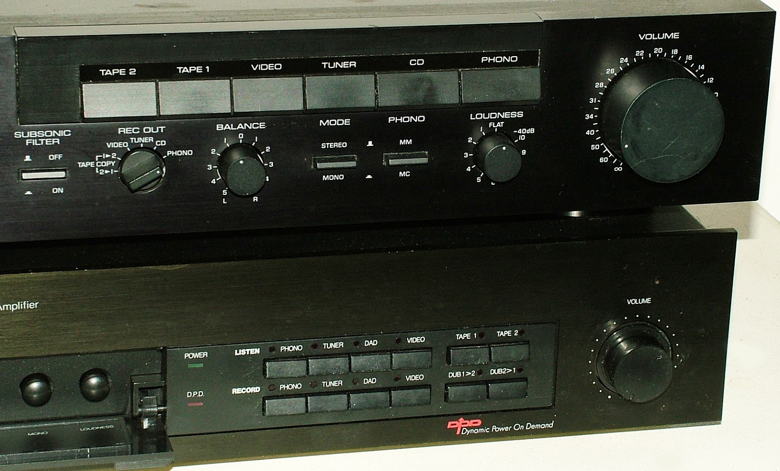 The Robb Collections: Unique PROTON D540 Integrated Amplifier has