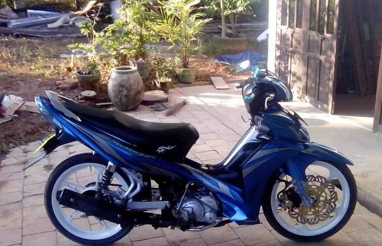 Modifikasi motor yamaha jupiter z1 biru