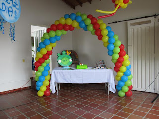 DECORACION DE GLOBOS ANGRY BIRDS