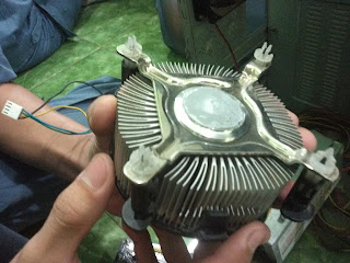 http://sekolahkoja.blogspot.com/2017/01/pengertian-dan-fungsi-heatsink.html