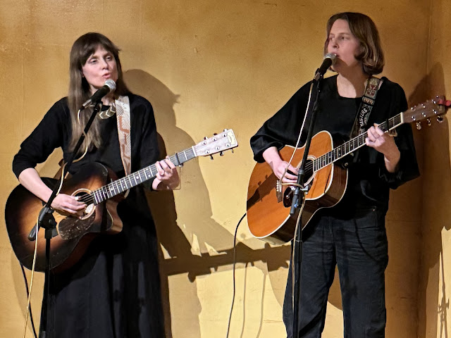 The Chapin SIsters at the Francis Kite Club on April 6 (photograph by Kevin Keane)