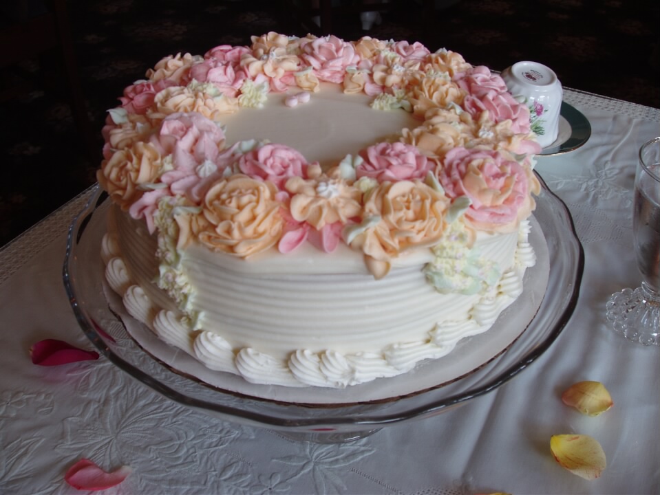 Unicorn cakes the latest birthday cake trend | Daily Mail ...
