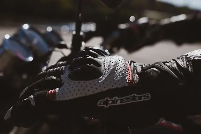Best Motorcycle Gloves For Maximum Protection