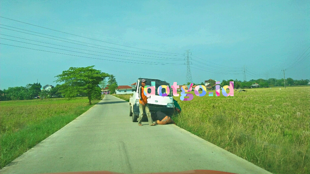  Tanpa Bahu Jalan Jalan Cor di Babakan Sawah Baru Ciasem 