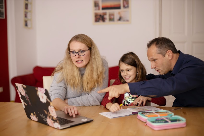 Belajar di Rumah dengan Teknologi AI: Tips dan Trik Sukses Homeschooling