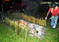 proses membakar lemang