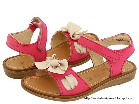 Sandale kickers:kickers-621802