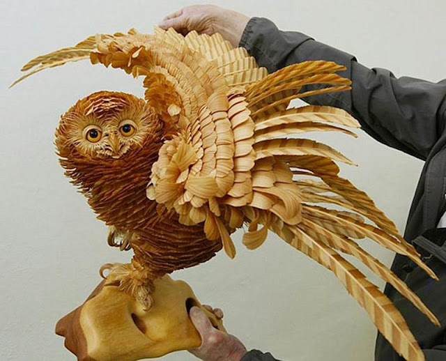 Intricate Animal Sculptures Made from Wood Chips