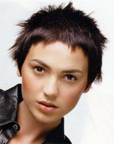 Short Hairstyles for Women with Round Faces 2011