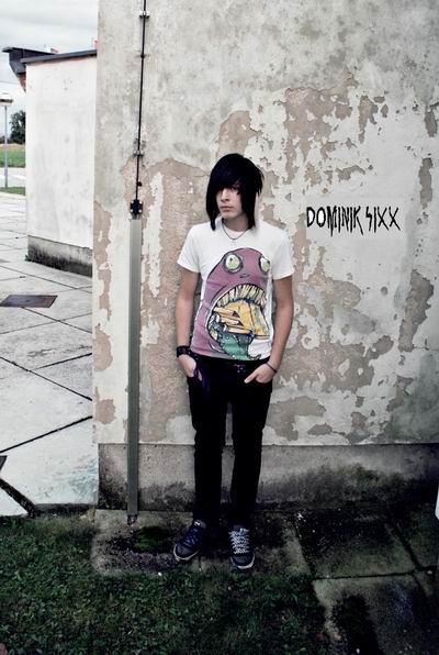 Hot Emo/Deathcore Guy  Dominik from Slovenia picture