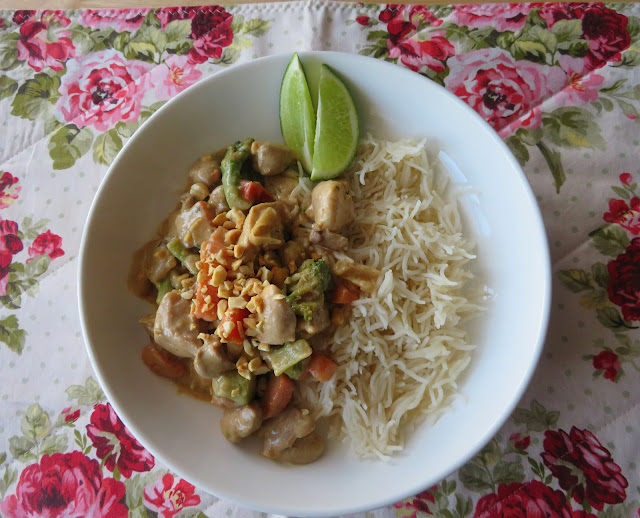 Quick & Easy Thai Peanut Chicken