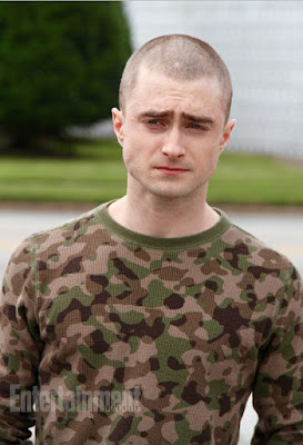 Daniel Radcliffe aparece de cabeça raspada em primeira foto do drama 'Imperium' | Ordem da Fênix Brasileira