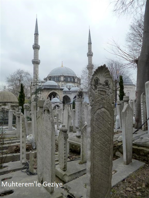 tarihi mezar taşları