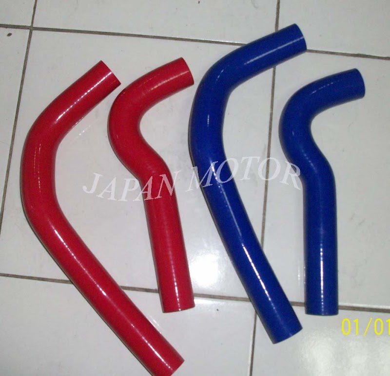 Lem Merah Selang Radiator Yang Populer!