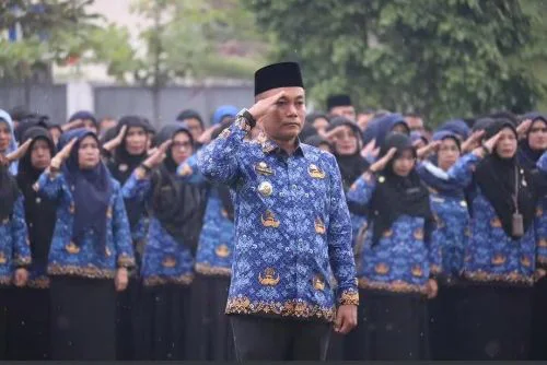 Meski Diguyur Hujan, Upacara HUT Korpri Di Payakumbuh Berlangsung Khidmat