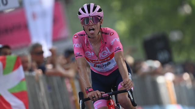 Richard Carapaz Maglia Rosa Ecuador Giro de Italia 2022 Fayals