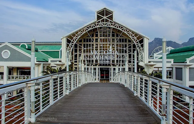 Canon EF-S 10-18mm IS STM Ultra-Wide Lens V&A Waterfront Cape Town - Entrance