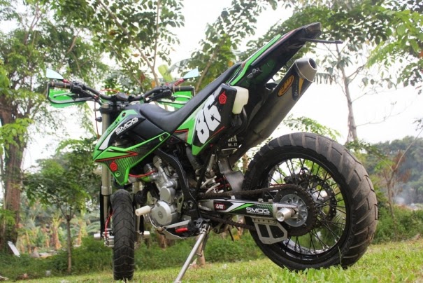 Modifikasi Kawasaki KLX  250 Model Supermoto Minimalis