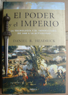 Portada del libro El poder y el imperio, de Daniel R. Headrick