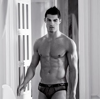 Ronaldo  Muscle on Soccer Players Like Cristiano Ronaldo Must Maintain Athletic Builds To