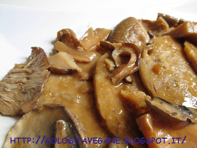 amido di mais, brodo, farina, fecola, fettine, funghi secchi, ricette vegan, Secondi, seitan, tamari, 