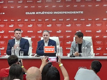 Quién es Leandro Stillitano, el nuevo DT de Independiente: es licenciado,  dirigió en el ascenso y le llegó su chance más grande