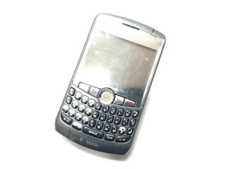 Hape Rusak Blackberry Curve 8310 BB 8310 Jadul Untuk Koleksi Pajangan Kanibalan