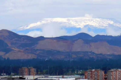 Se fue la contaminación y ahora podemos ver el Nevado del Ruiz desde Bogotá