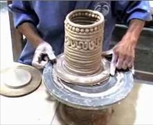 Membuat Kriya Keramik  dengan Teknik  Pilin 