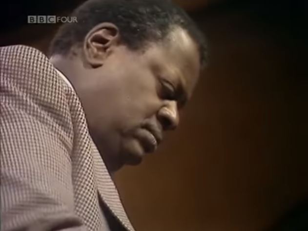 Oscar Peterson au club de Ronnie Scott à Londres en 1974