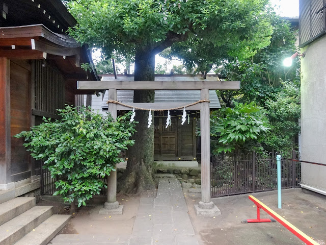 月見岡八幡神社内,天祖神社,鳥居,新宿,落合〈著作権フリー無料画像〉Free Stock Photos