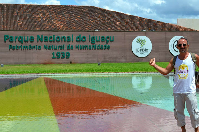 Brésil, chutes d'iguaçu, iguazu, cascades